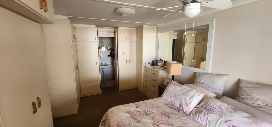 4 Bedroom Property for Sale in Kleinbaai Western Cape